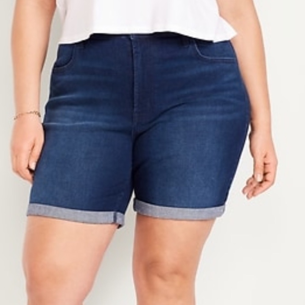Old Navy High Rise WOW Denim Jean Shorts jeans size 18 7 inch inseam